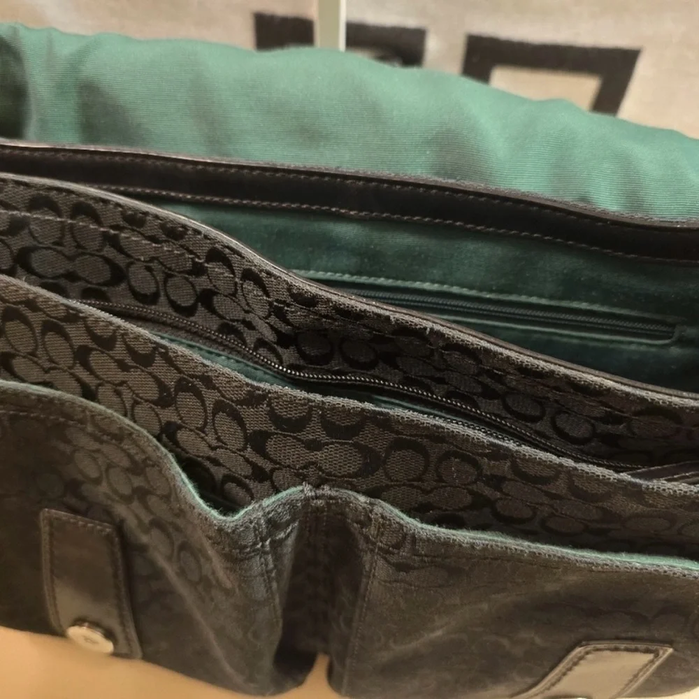 Coach Signature Black Messenger Bag - EUC